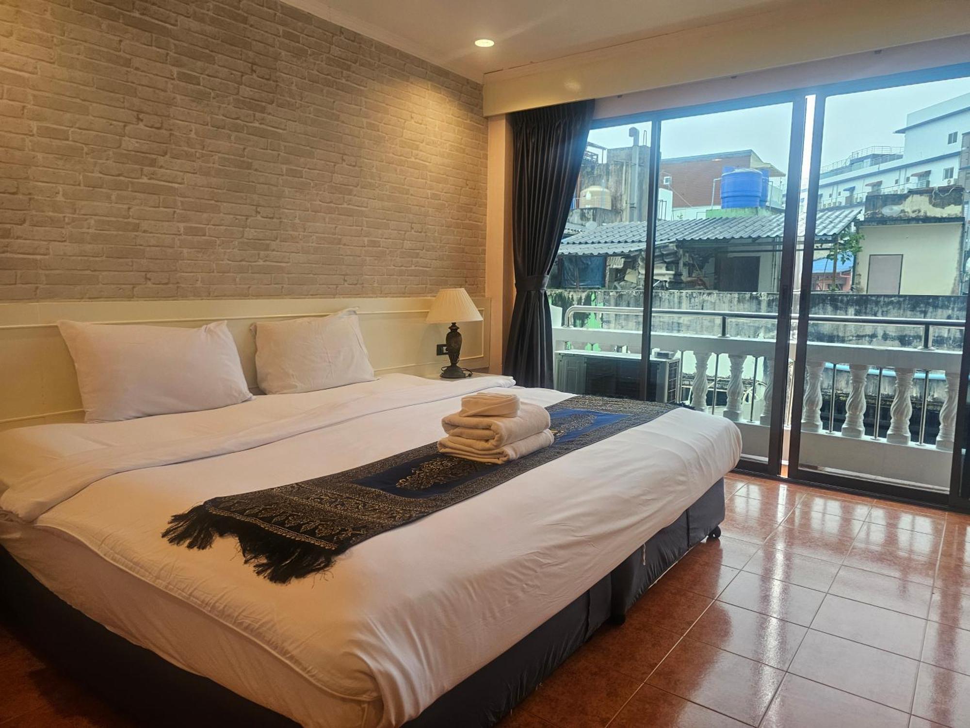Patong Central Residence And Apartment חדר תמונה